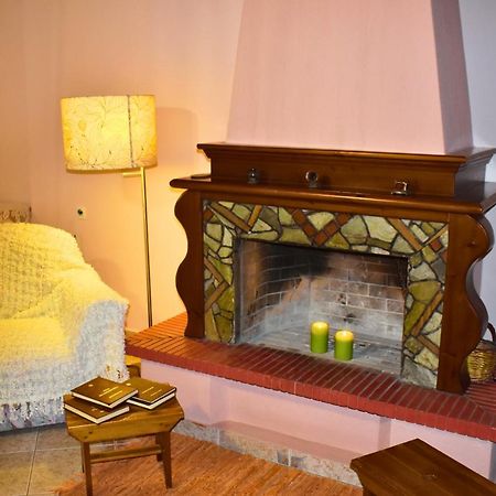 Lila'S Guest House Mikros Prinos Экстерьер фото