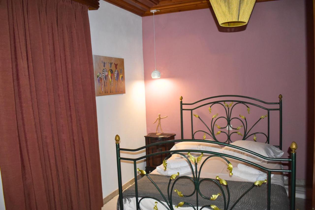 Lila'S Guest House Mikros Prinos Экстерьер фото