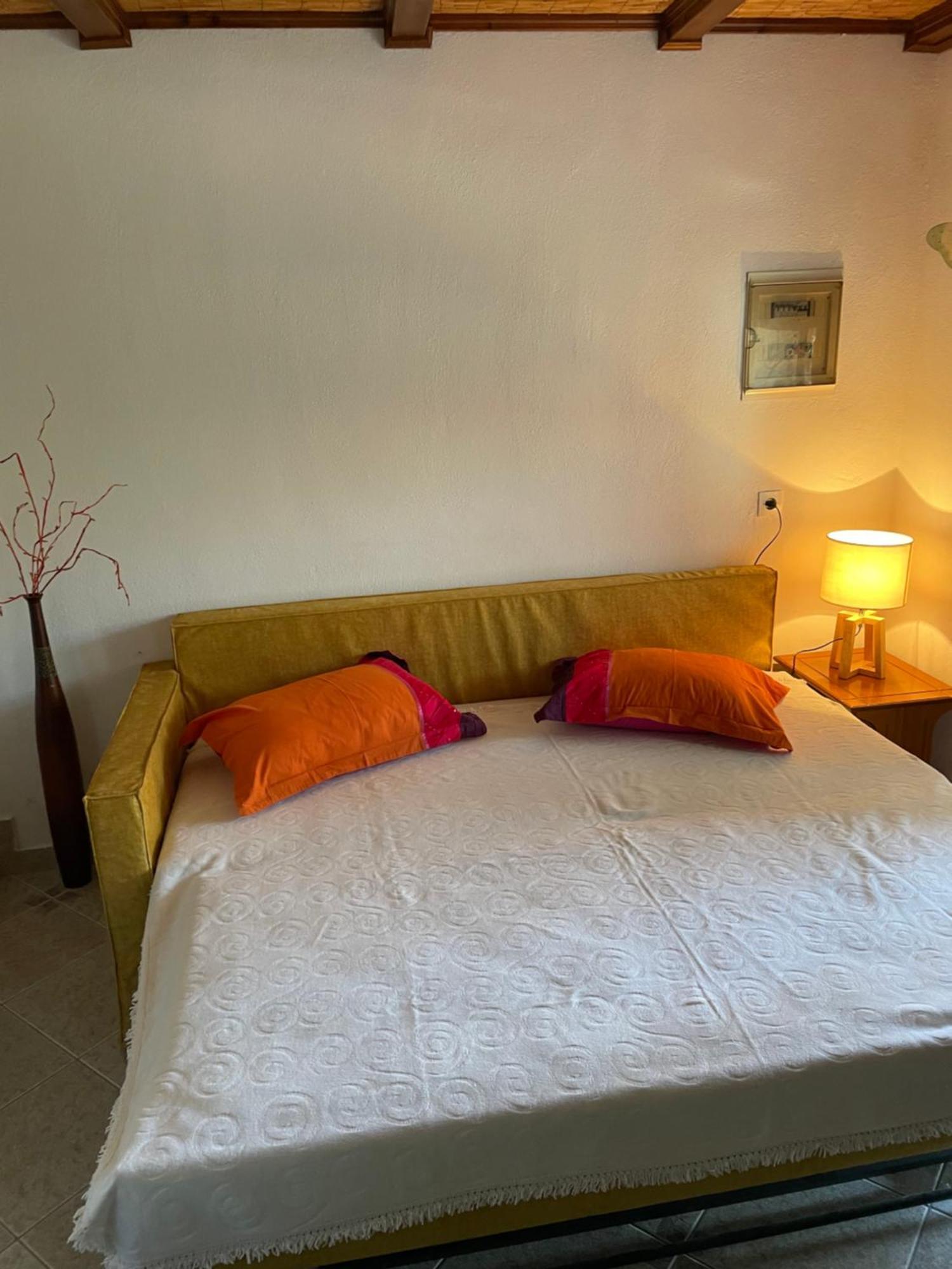 Lila'S Guest House Mikros Prinos Экстерьер фото